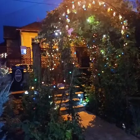 Cu Doua Si Gradina