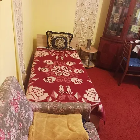 Cu Doua Si Gradina Apartment *