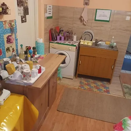 Cu Doua Si Gradina Apartment