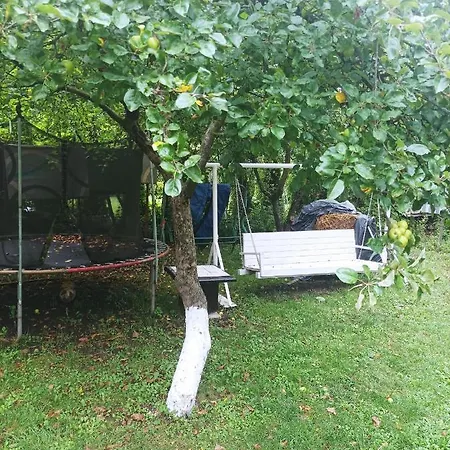 Apartment Cu Doua Si Gradina *