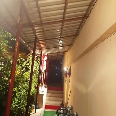 Cu Doua Si Gradina شقة