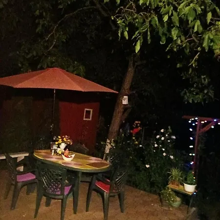 Cu Doua Si Gradina *