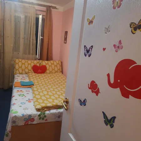 Cu Doua Si Gradina Apartment
