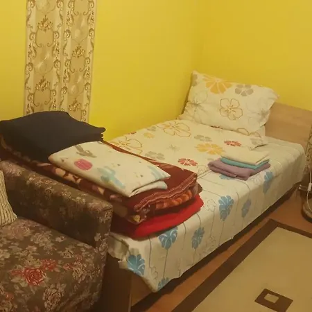 Cu Doua Si Gradina 公寓