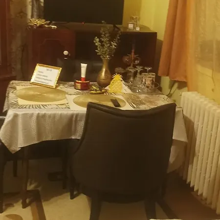 Daire Cu Doua Si Gradina *