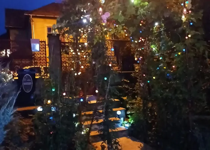 Cu Doua Si Gradina *