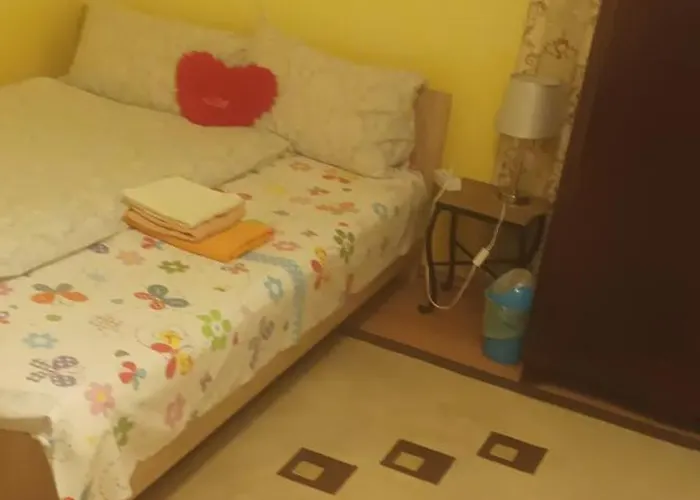 Cu Doua Si Gradina Appartement